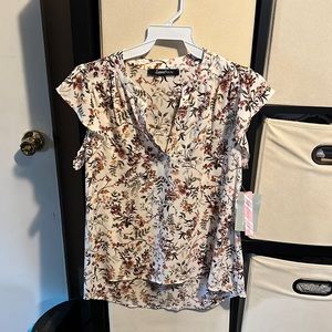 Women’s floral blouse. Beautiful and feminine.